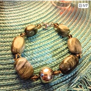 J&T Sterling Silver & Laced Green Agate Bead Bracelet